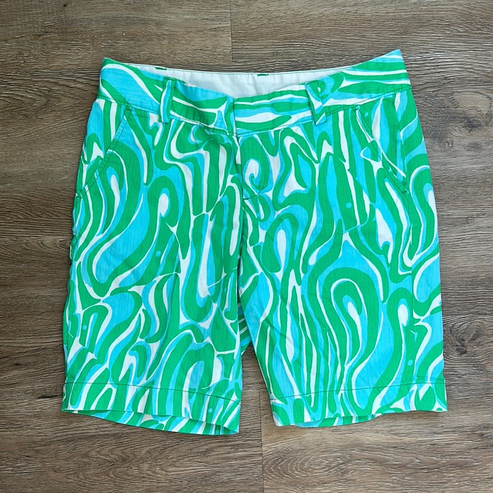 Lilly Pulitzer Vibrant Green and White Patterned Shorts